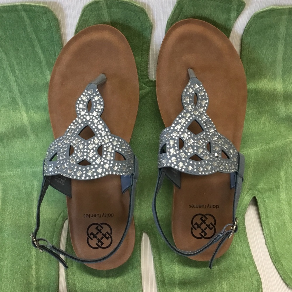 Daisy Fuentes New BlueThong Sandals - Picture 4 of 7